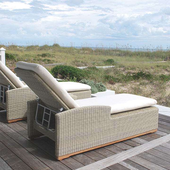 Westport Chaise Lounge w/Wheels