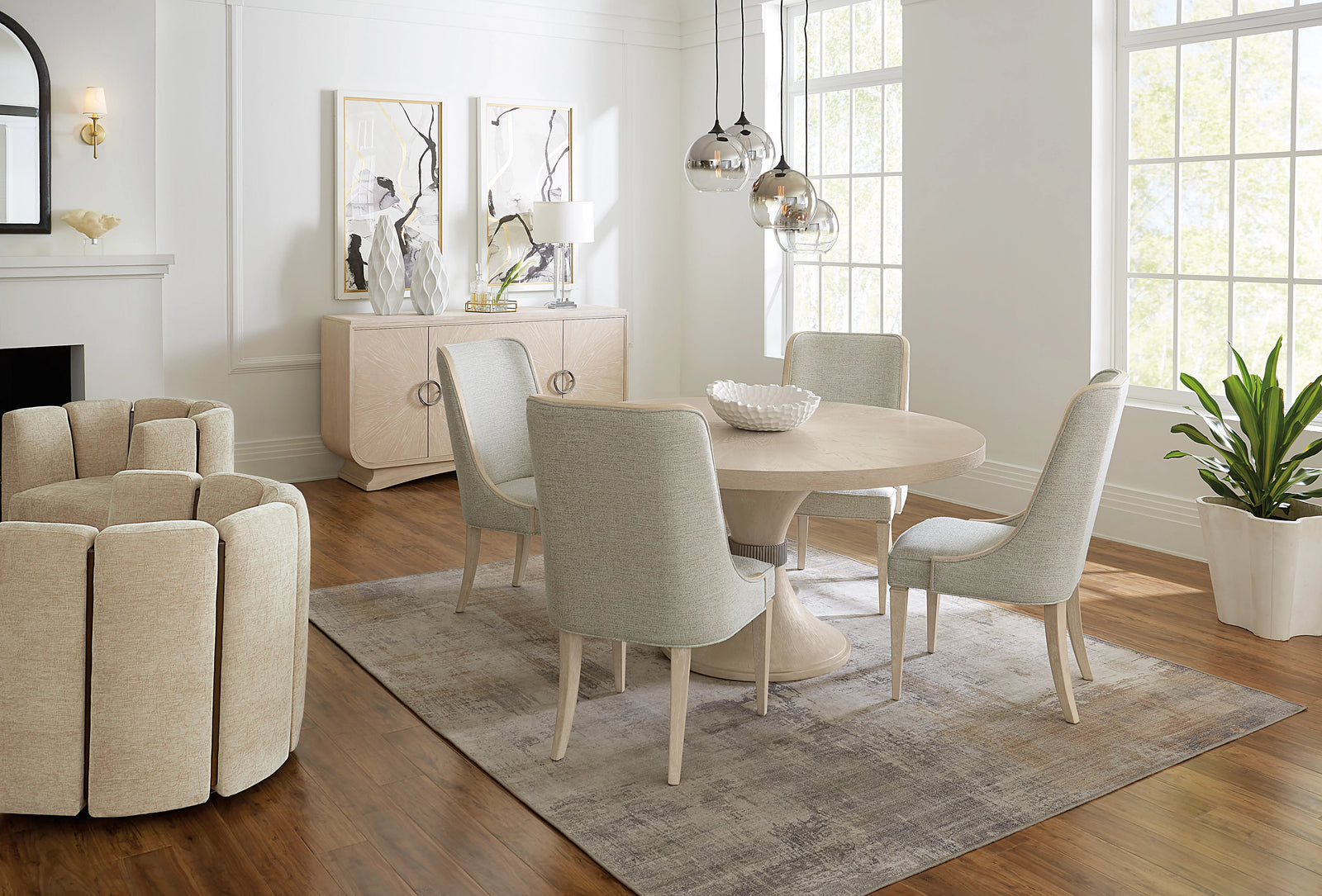 American Home Furniture Hooker Furniture Nouveau Chic Round Pedestal Dining Table