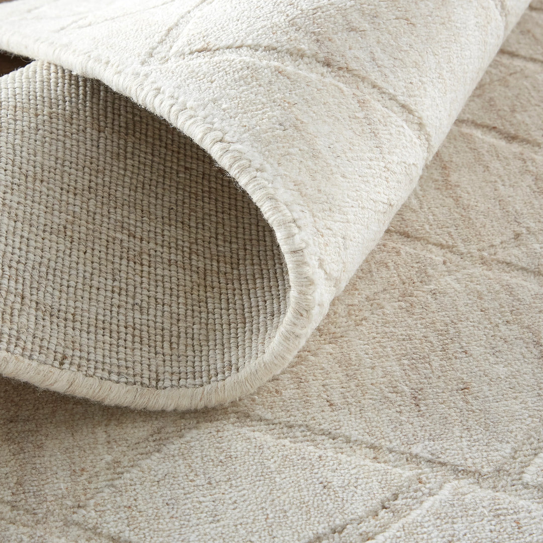 Rectangle/2' x 3'/Beige