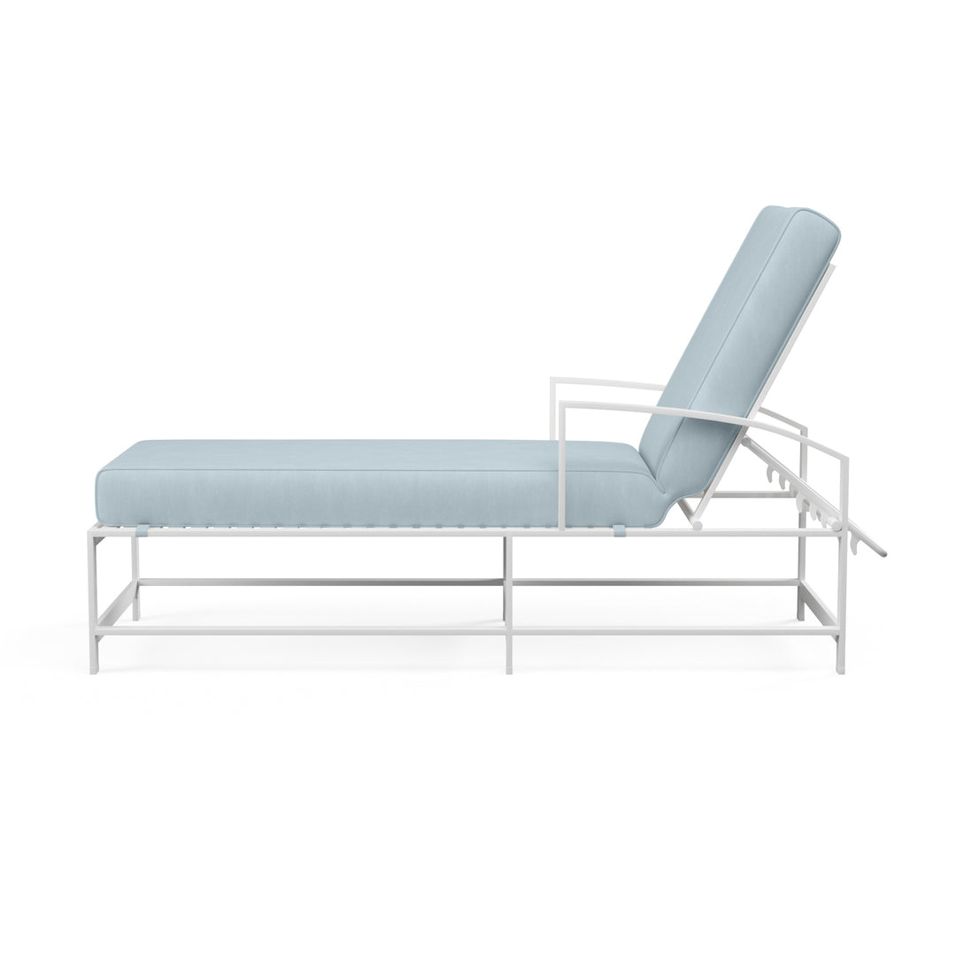 Bristol Chaise in Canvas Skyline w/ Self Welt