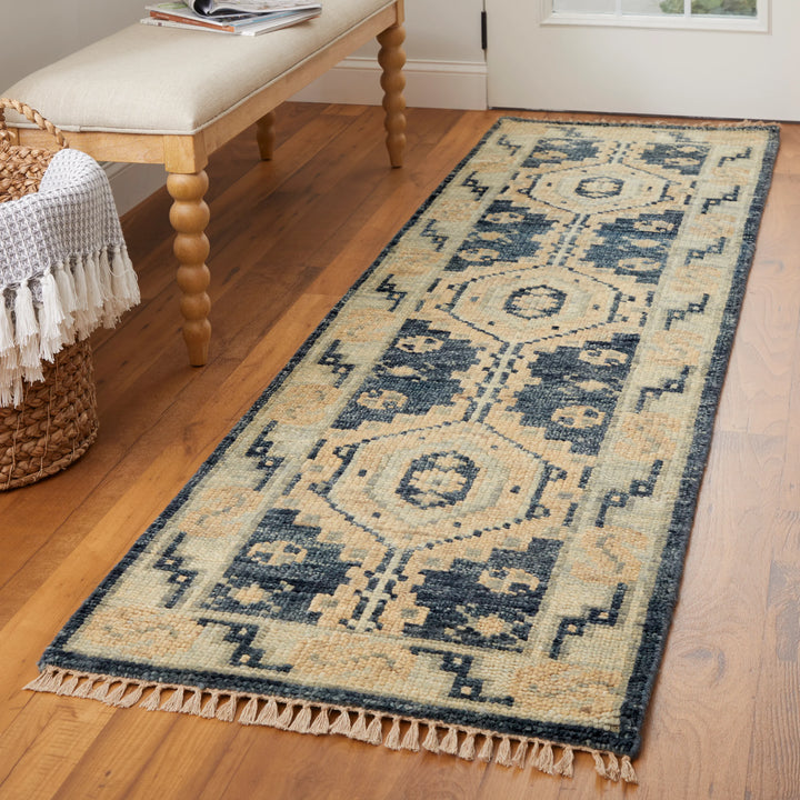 Runner/2'6" x 10'/Blue/Ivory