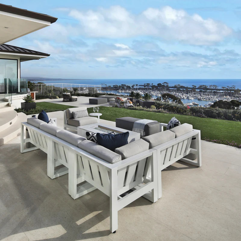 Newport Sectional in Canvas Skyline, No Welt