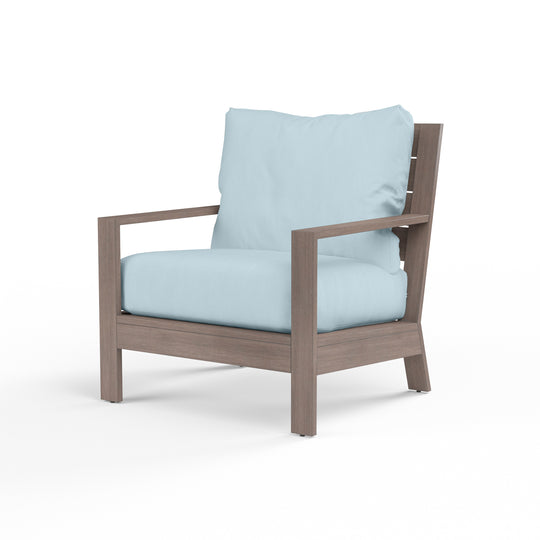 Laguna Club Chair in Canvas Skyline, No Welt