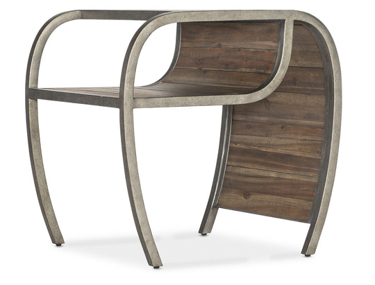 Natural medium/24''W x 22''L x 24''H