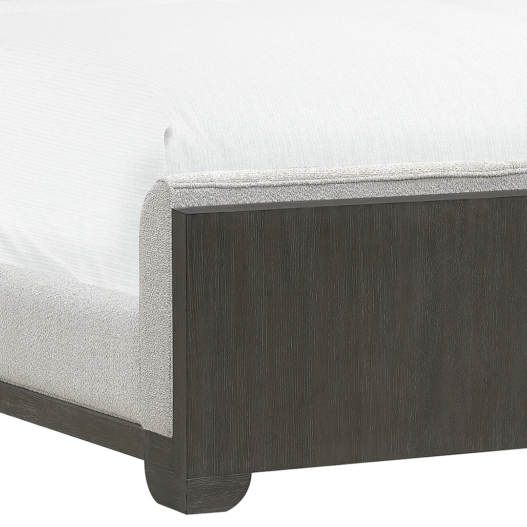 Anderson Park Moose Trail And Frontier Brown King Upholstered Bed - P402-BR-K3