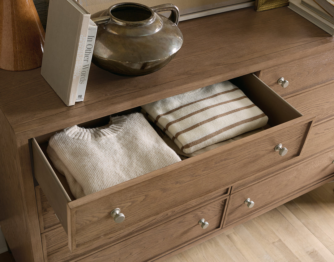 American Home Furniture | Hooker Furniture - Sonnet Eight-Drawer Dresser