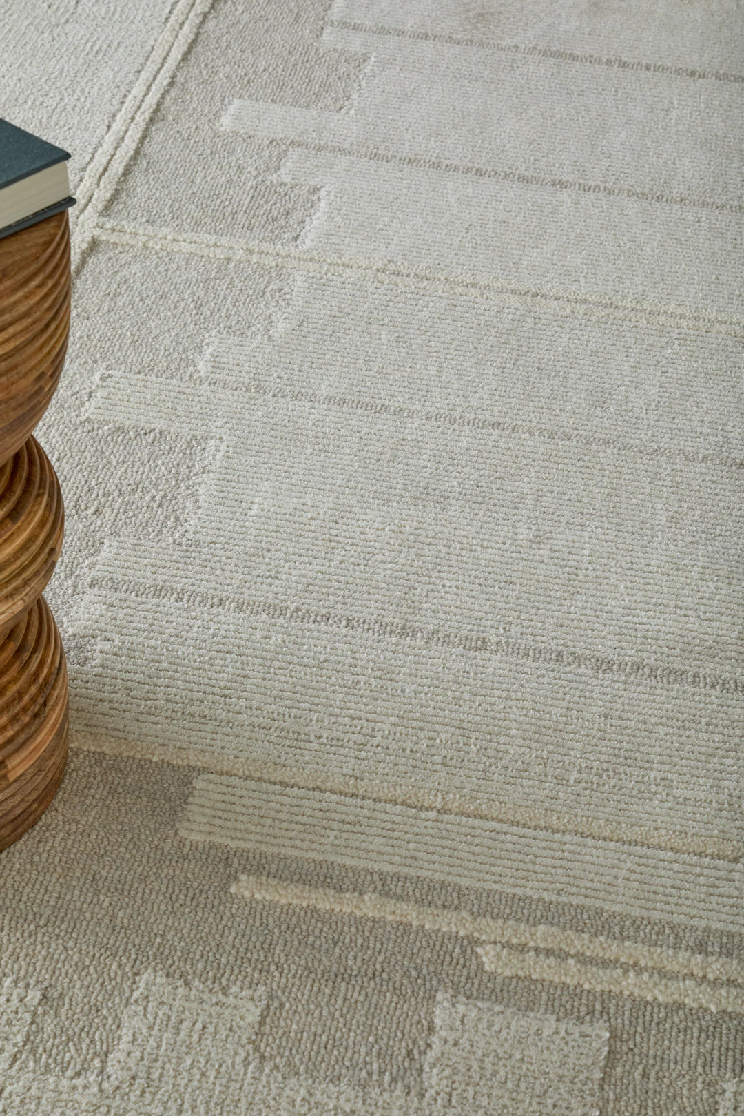 Rectangle/5' x 8'/Gray/Ivory