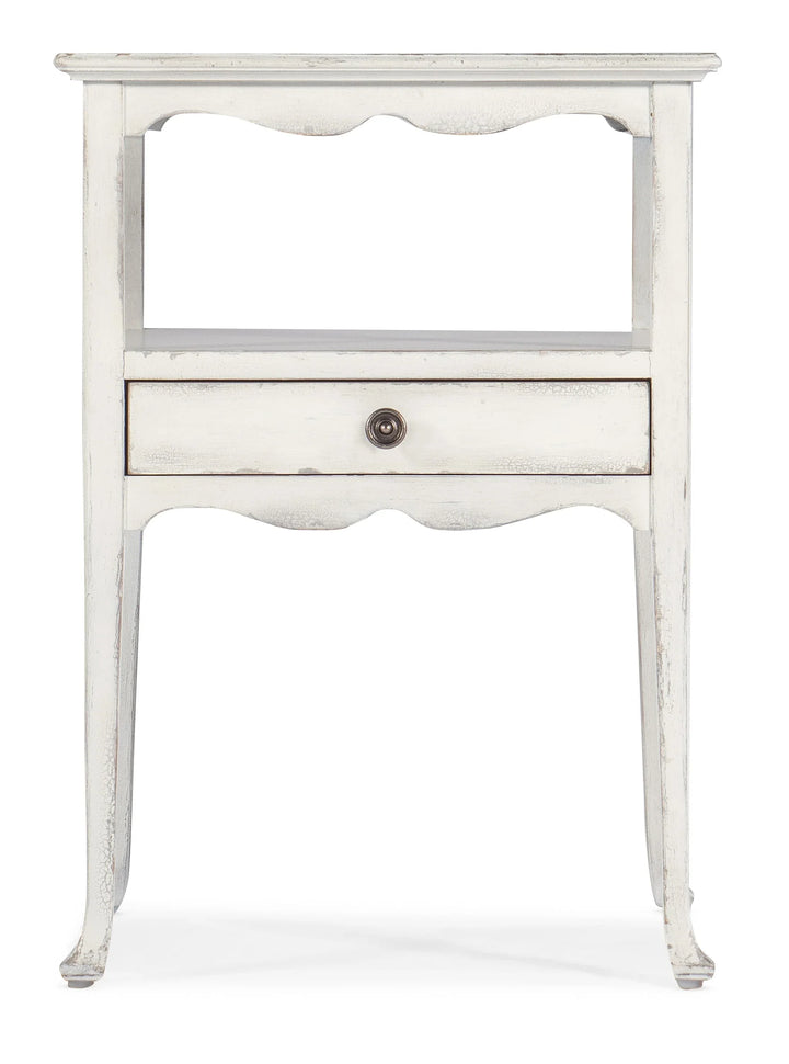 18.00"D x 18.00"W x 25.00"H/Magnolia White