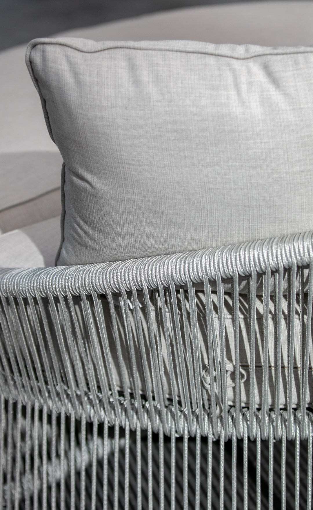 Miami Daybed in Dupione Celeste w/ Self Welt