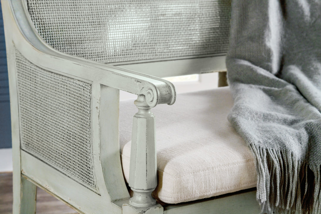 American Home Furniture Hooker Furniture Charleston Bench