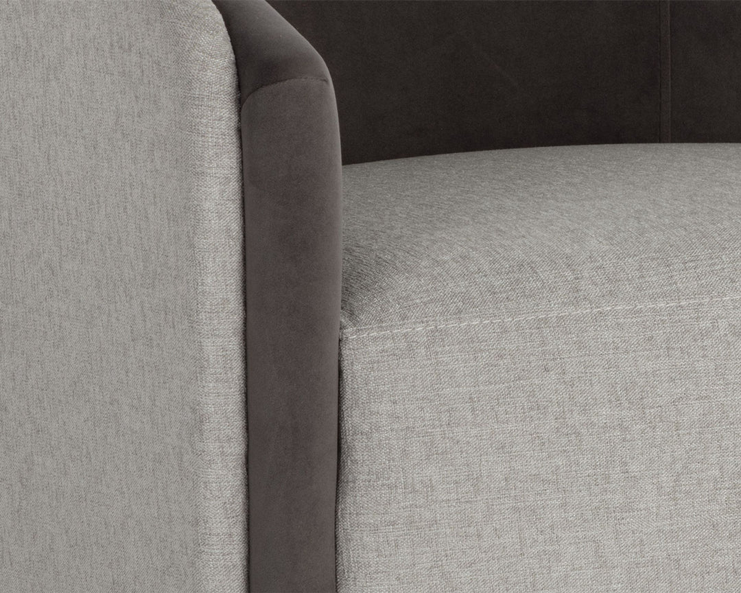 Ernst Sandstone / Meg Ash