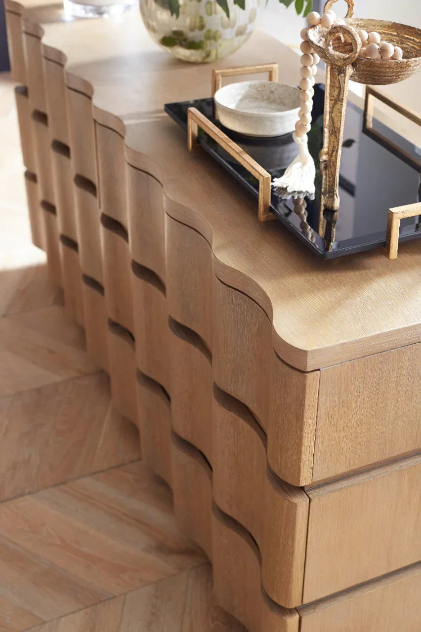 Villa and House Vanessa 6-Drawer DRESSERS
