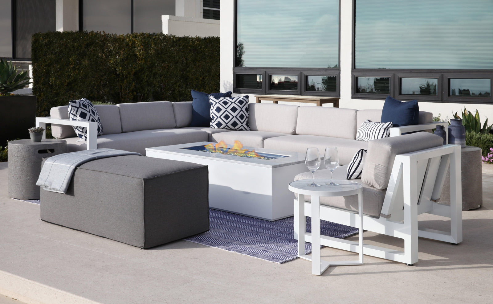 American Home Furniture | Sunset West - Newport Sectional in Cast Silver, No Welt