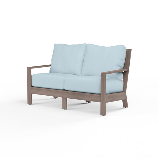 Laguna Loveseat in Canvas Skyline, No Welt