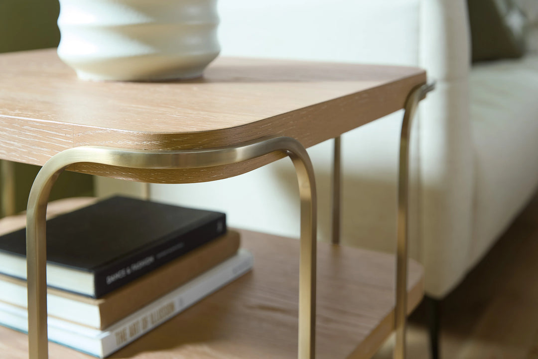 American Home Furniture Hooker Furniture Banyon Bay End Table