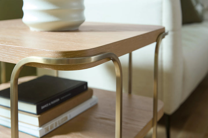 American Home Furniture Hooker Furniture Banyon Bay End Table