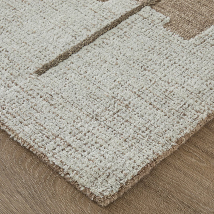 Rectangle/5' x 8'/Brown/Ivory