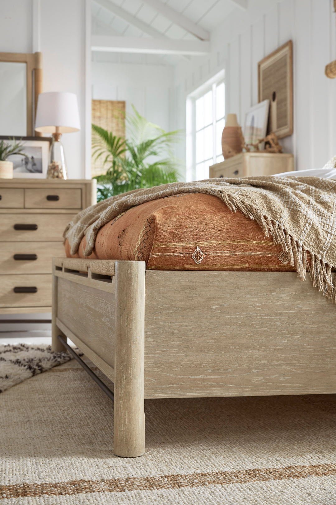 Sunset Cove Sanibel Brown Queen Panel Upholstered Bed - B5783-55