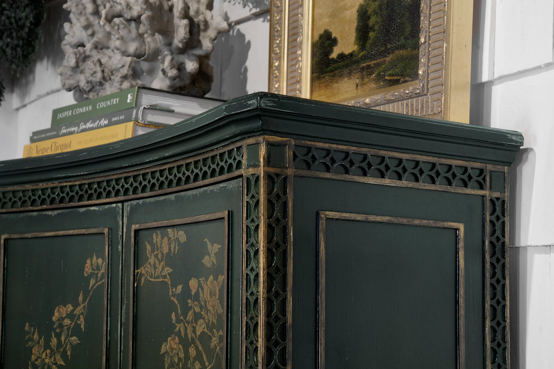 15.00"D x 32.75"W x 38.00"H/Charleston Green