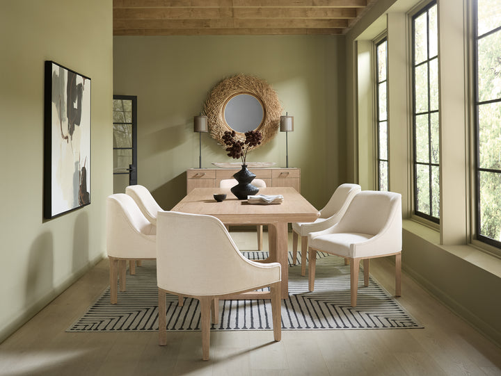 American Home Furniture Hooker Furniture Banyon Bay Rectangle Dining Table with Two 20-inch Leaves