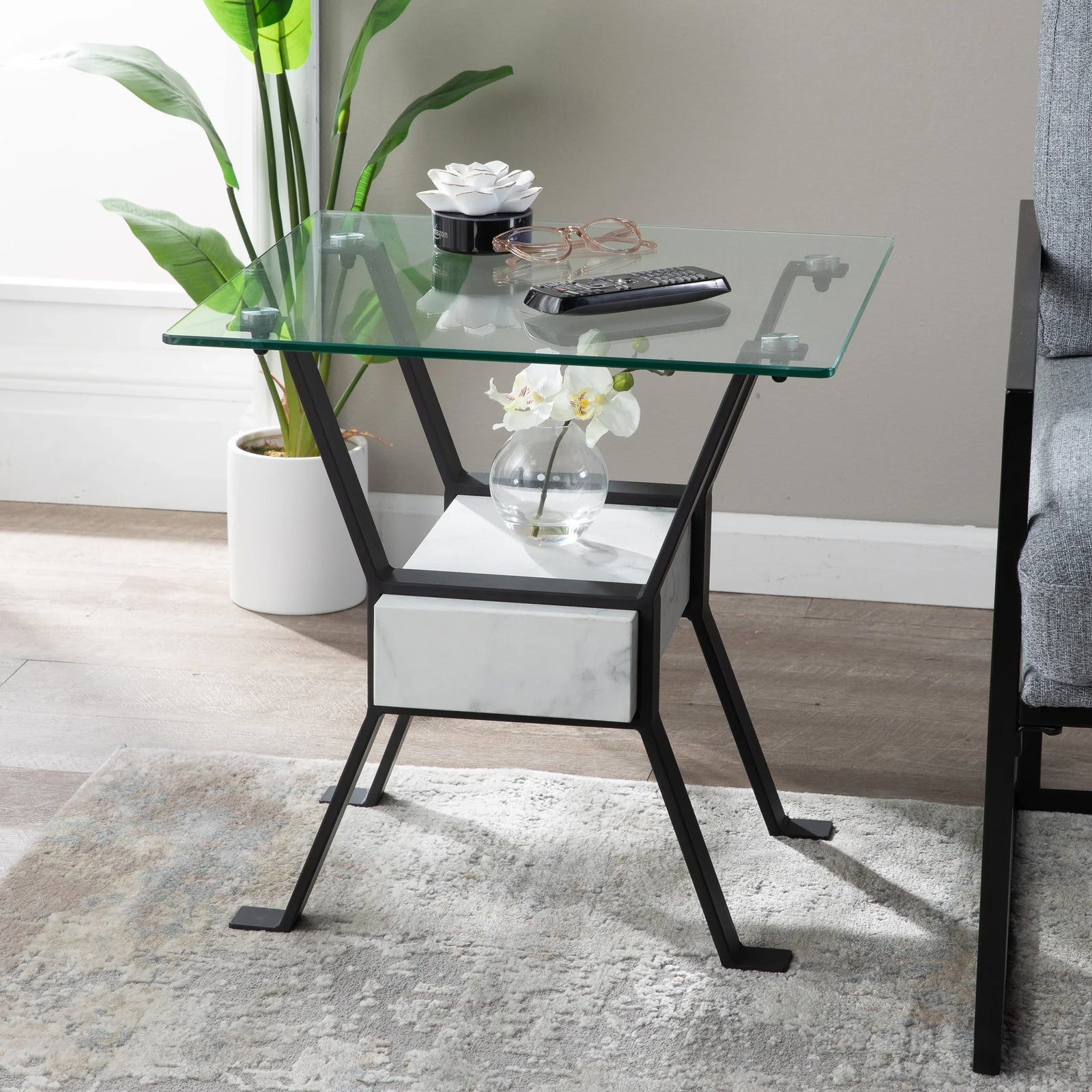 SEI Furniture Darvette Glass-Top End Table ACCENT TABLES