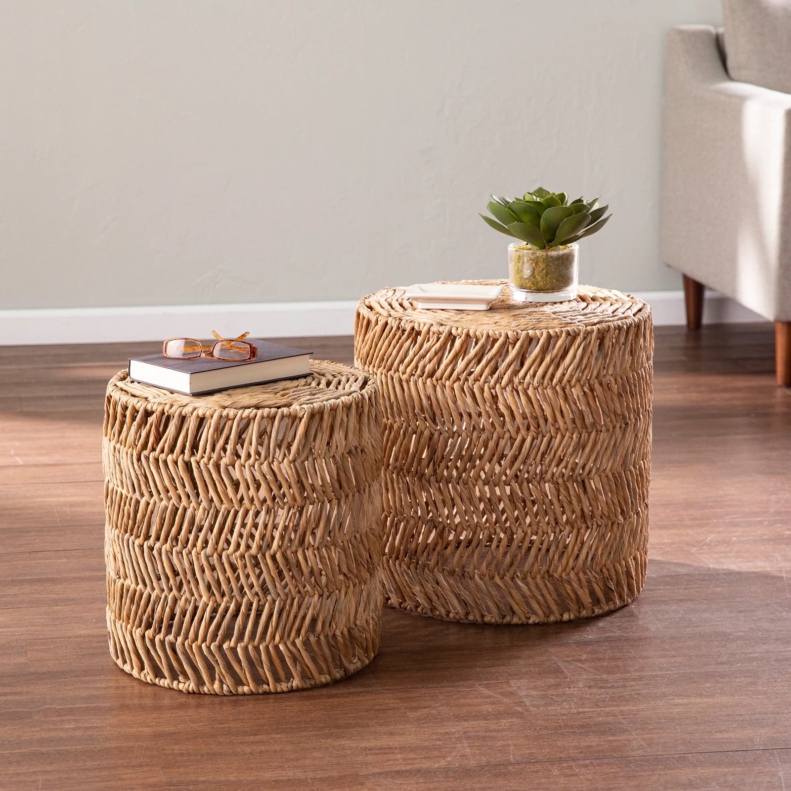 SEI Furniture Davari Water Hyacinth Nesting Tables – 2pc Set ACCENT TABLES