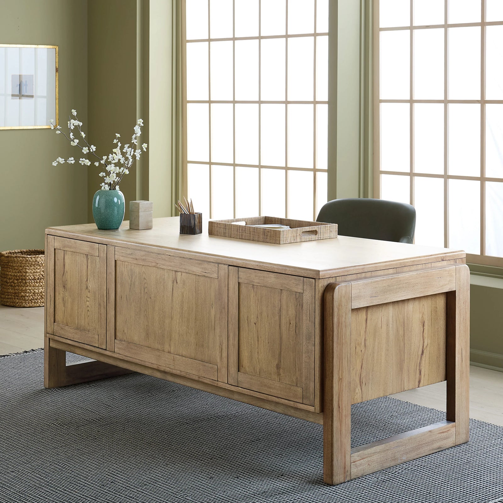 American Home Furniture Hooker Furniture Kalamazoo Executive Desk