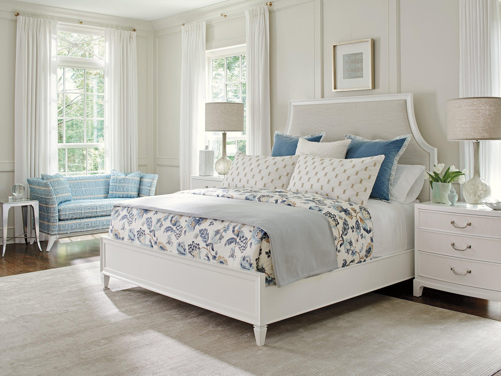 Lexington Avondale Inverness Upholstered Bed BEDS