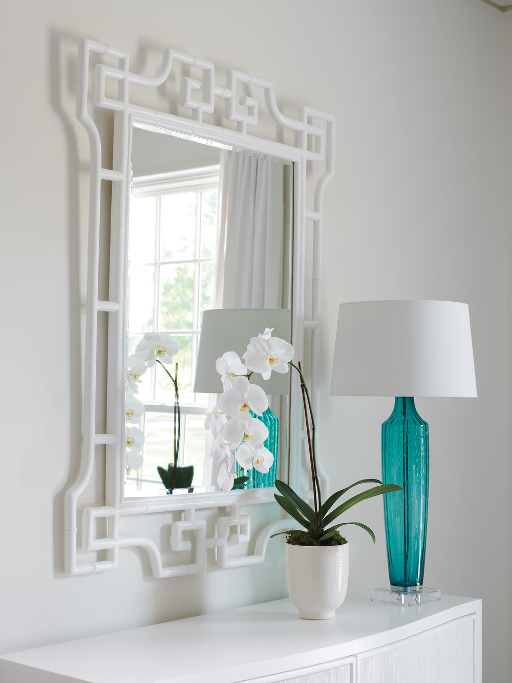 American Home Furniture | Lexington  - Avondale Hyde Rectangular Mirror