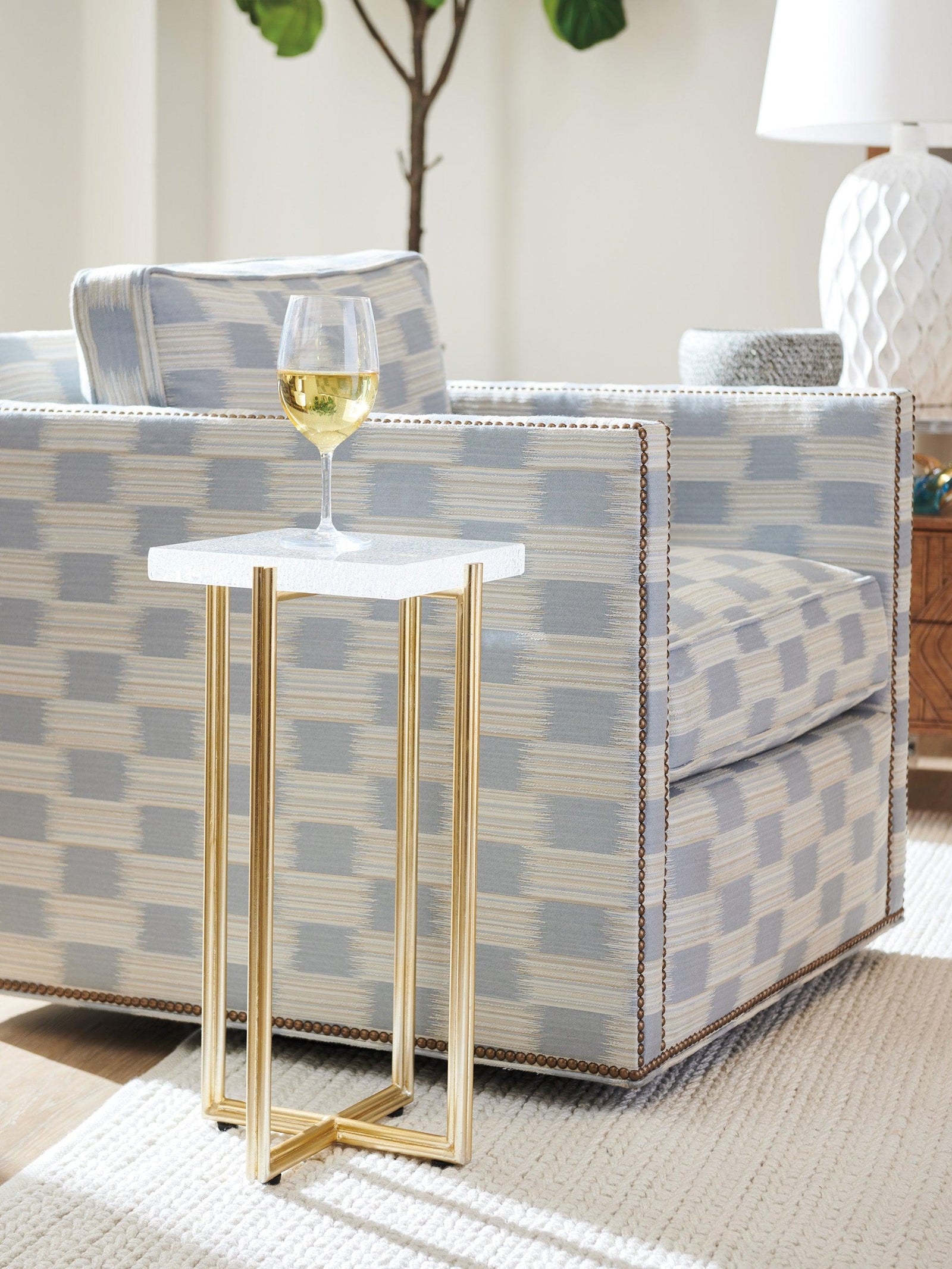 Tommy Bahama Home Palm Desert Ashlyn Acrylic Accent Table ACCENT TABLES