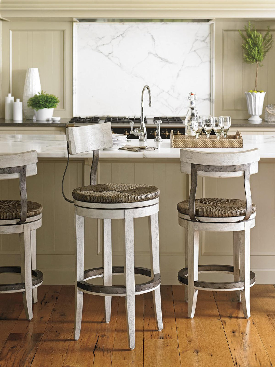 Oyster Bay Merrick Swivel Bar Stool - AmericanHomeFurniture