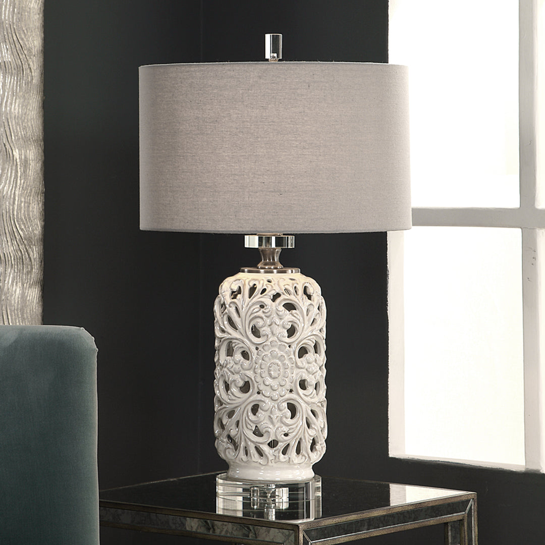 DAHLINA CERAMIC TABLE LAMP - AmericanHomeFurniture