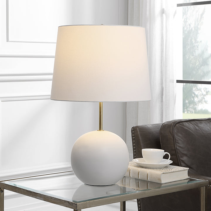 AYSIA TABLE LAMP