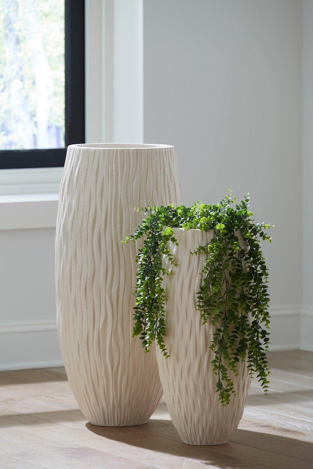 Phillips Collection Rucco Planter, MD PLANTERS