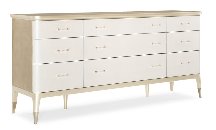 DREAMY DRESSER