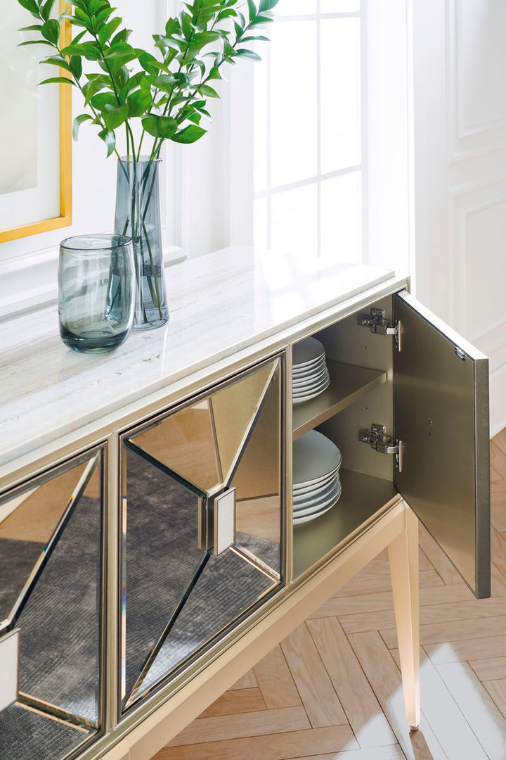 SPARKLING PERSONALITY CONSOLE