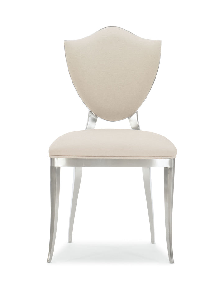 SHIELD ME DINING CHAIR