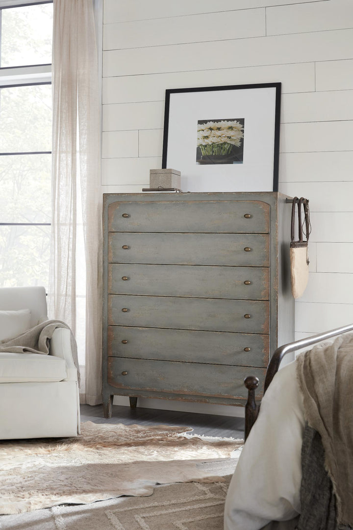 American Home Furniture | Hooker Furniture - Ciao Bella Six-Drawer Chest- Speckled Gray
