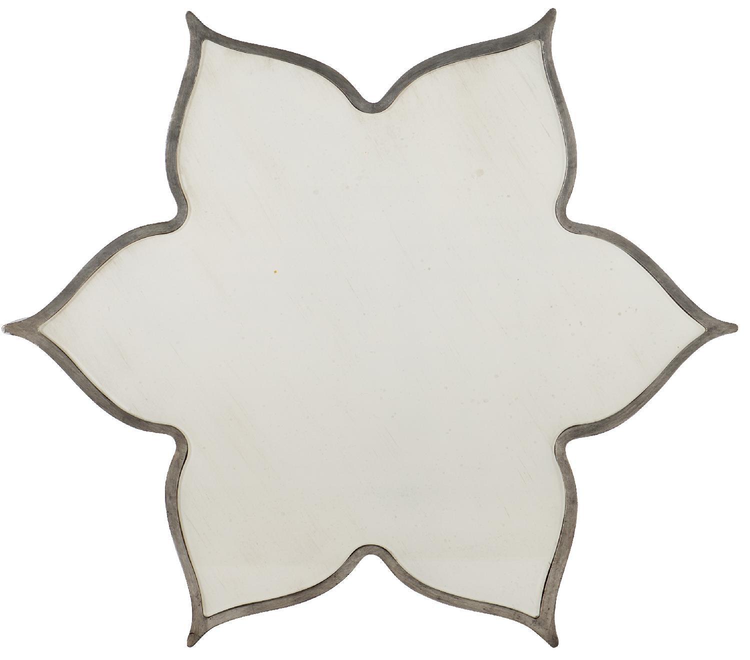 Silver/44.00 X 44.00 X 19.00