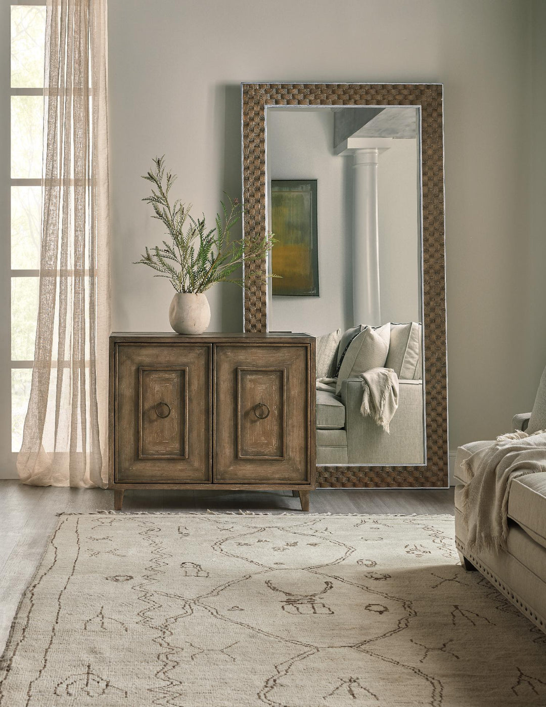 American Home Furniture | Hooker Furniture - Sundance Floor Mirror