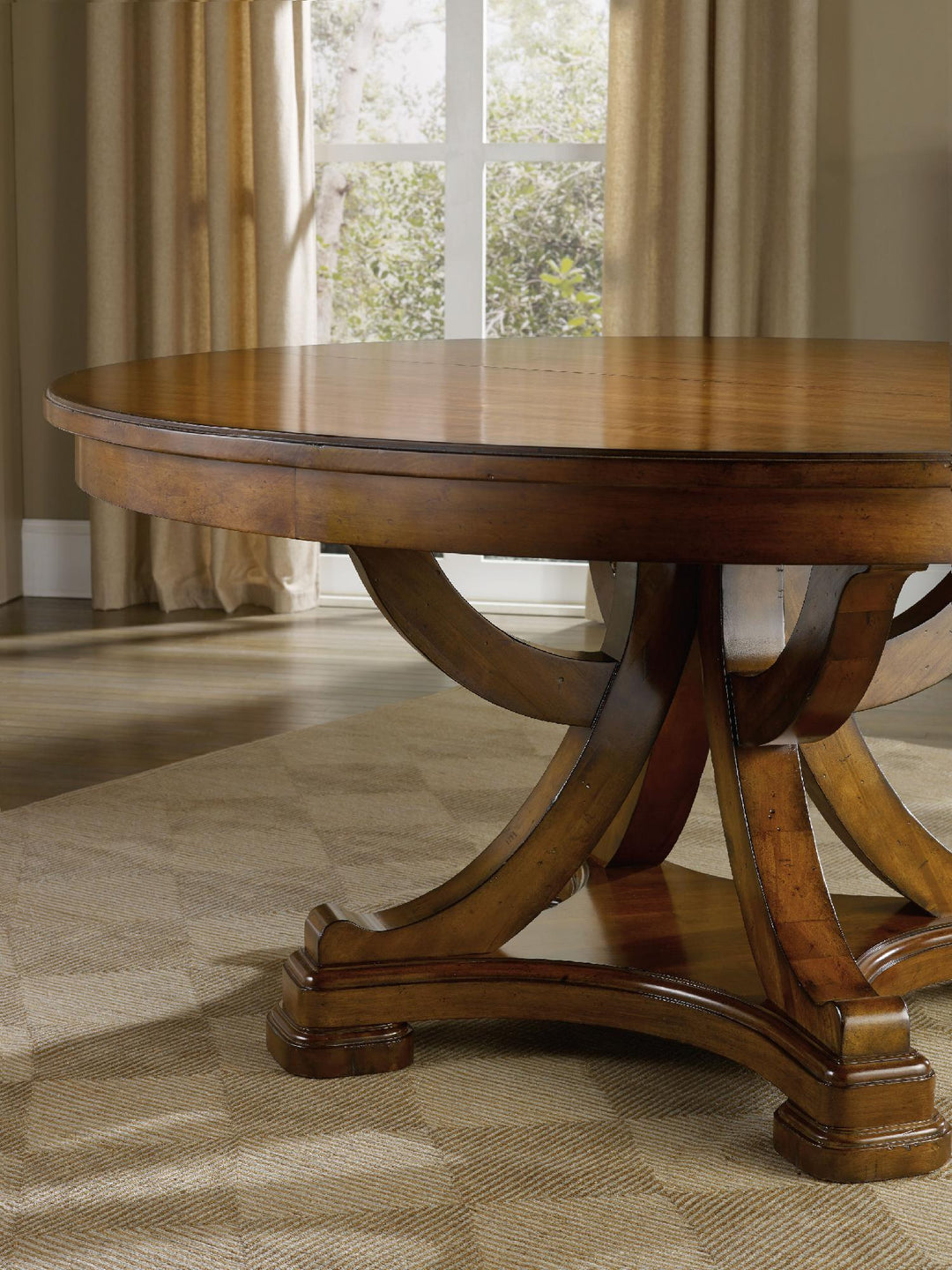 American Home Furniture | Hooker Furniture - Tynecastle Round Pedestal Dining Table with One 18'' Leaf