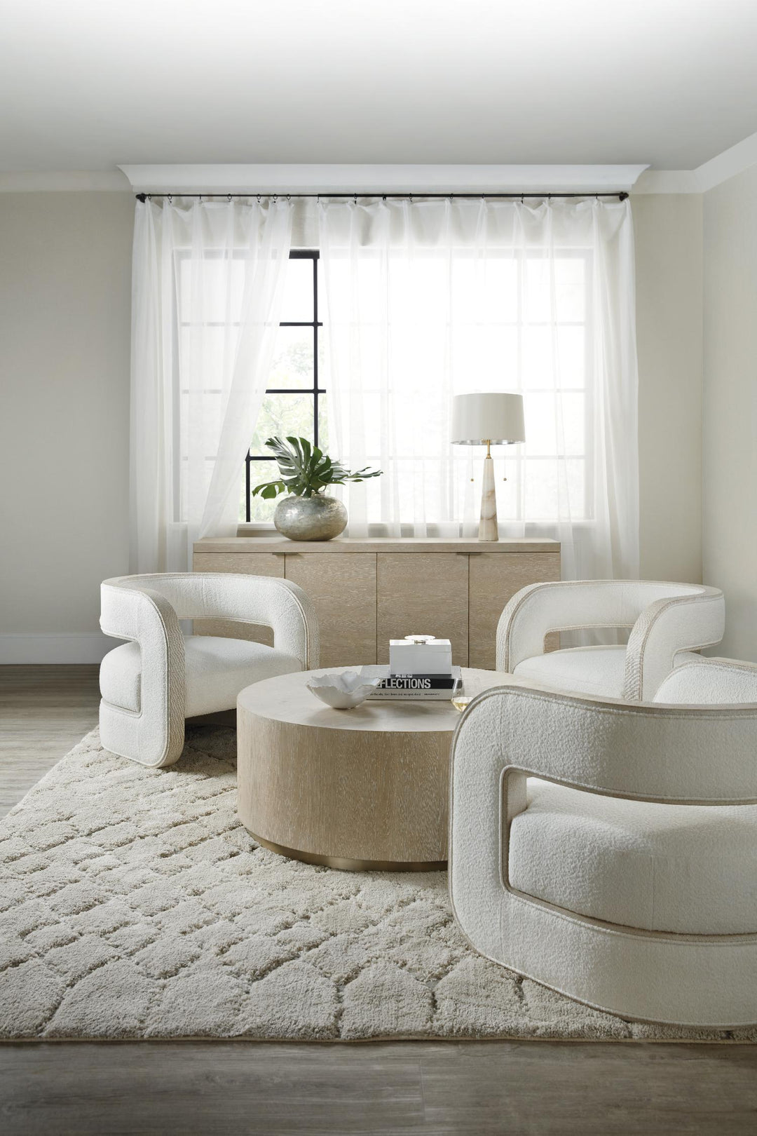 American Home Furniture | Hooker Furniture - Cascade Accent Chair