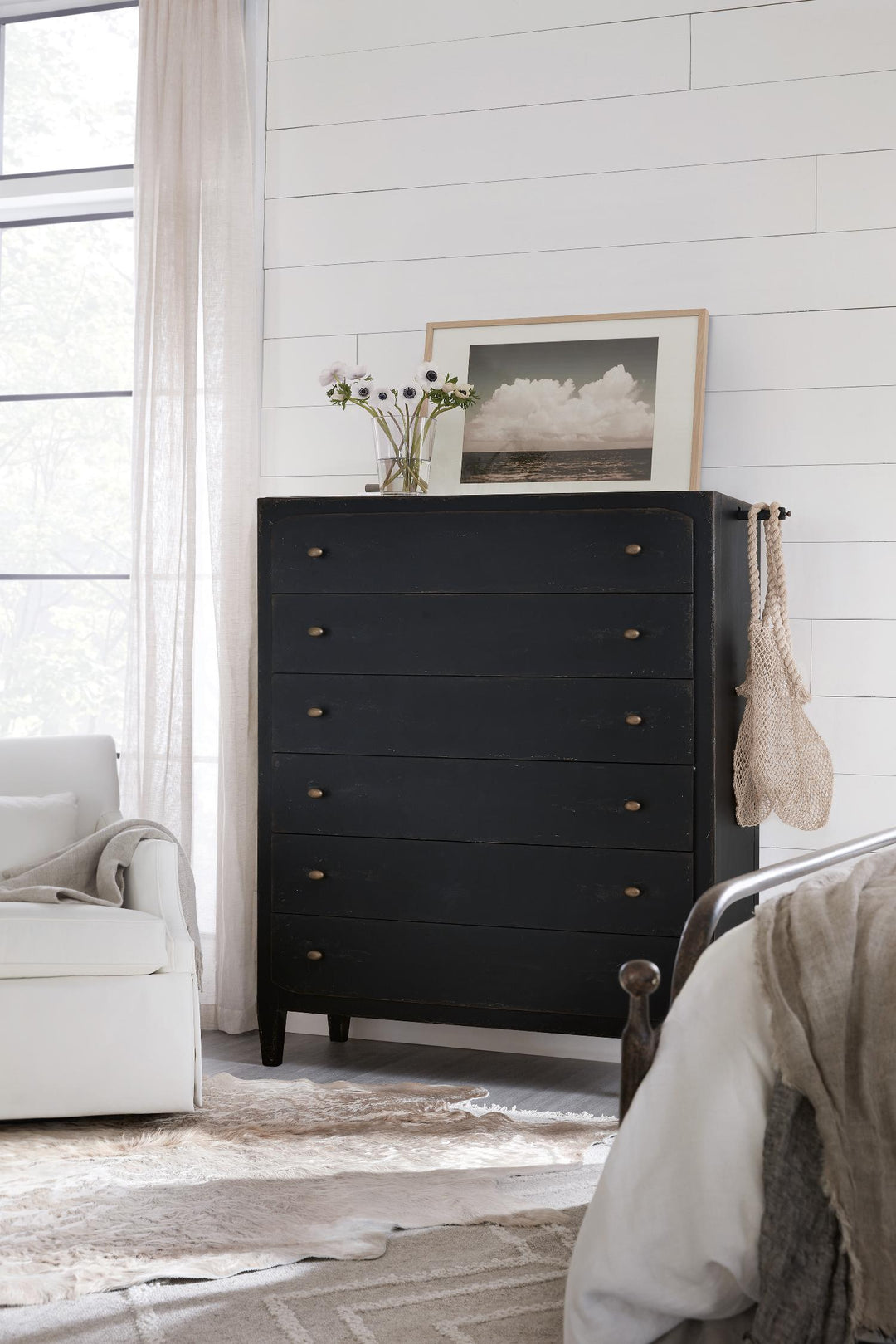 American Home Furniture | Hooker Furniture - Ciao Bella Six-Drawer Chest- Black