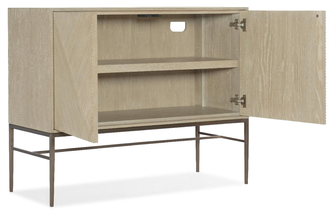 American Home Furniture | Hooker Furniture - Cascade Credenza 2 Doors